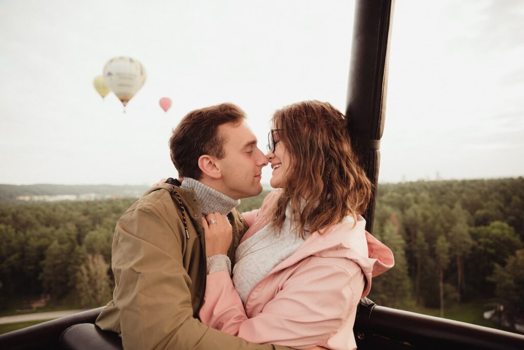 love-is-in-the-air-hot-air-balloons